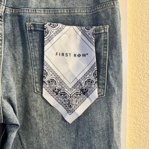 NWT First Row Vandalize Ripped And Stitched Straight Slim Men’s Jeans Size 38/32 - Picture 11 of 15